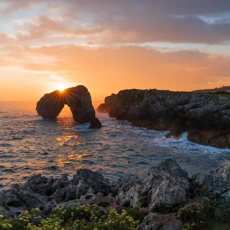 La Brana En Llanes - Jardin, Playa Y Senderismo